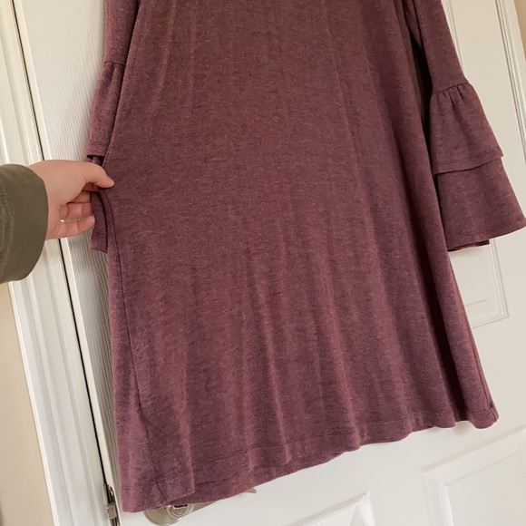 NWOT Loft Mid-Length Dress with Ruffled Sleeves - Picture 6 of 11